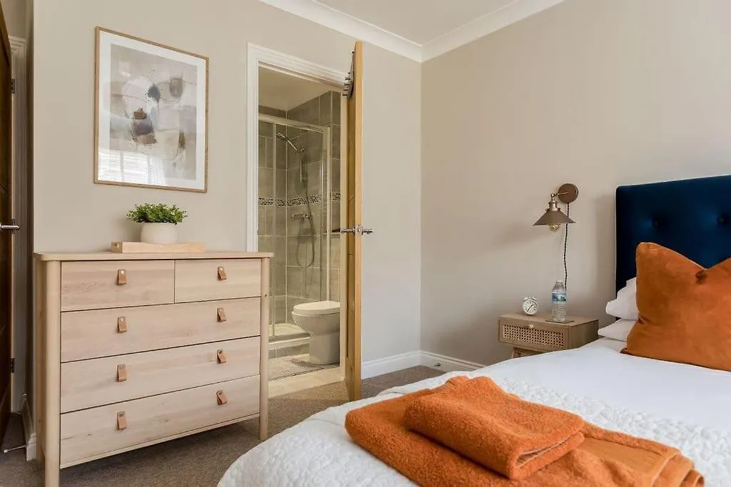 Bournemouth Sea Views, 2 Bed, Lift, Close To Shops United Kingdom
