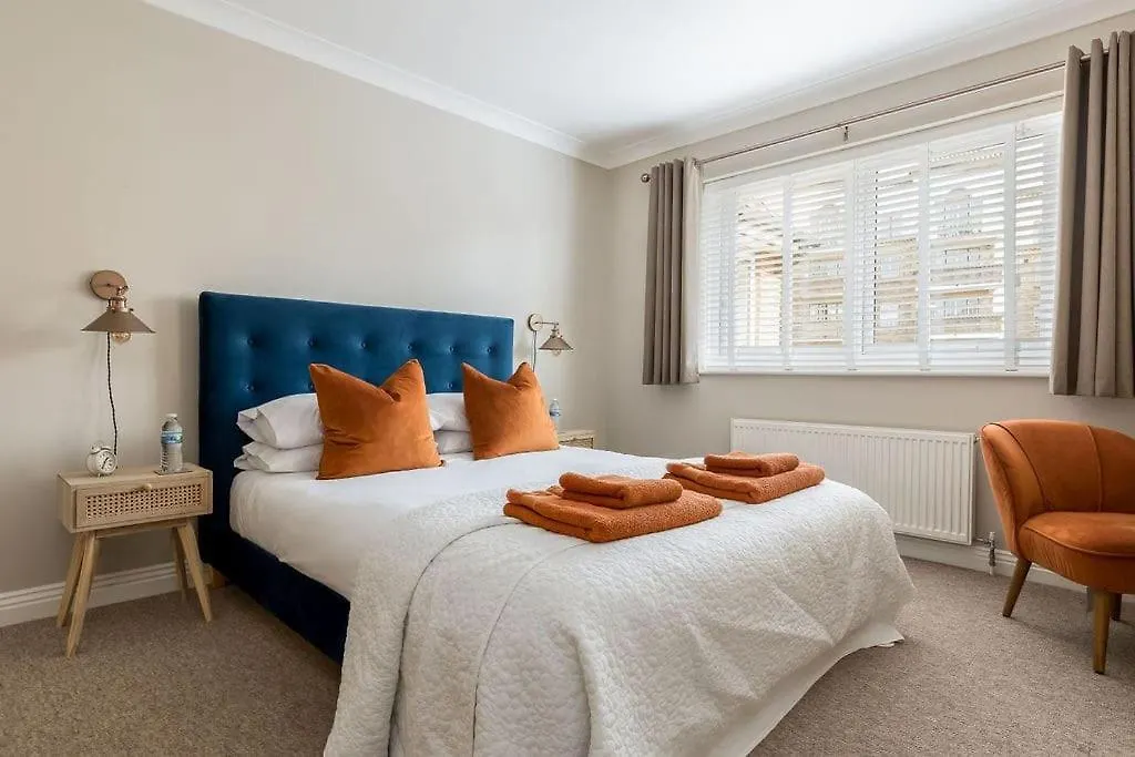 Apartment Bournemouth Sea Views, 2 Bed, Lift, Close To Shops